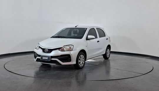 Toyota • Etios