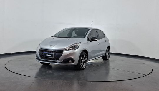 Peugeot • 208