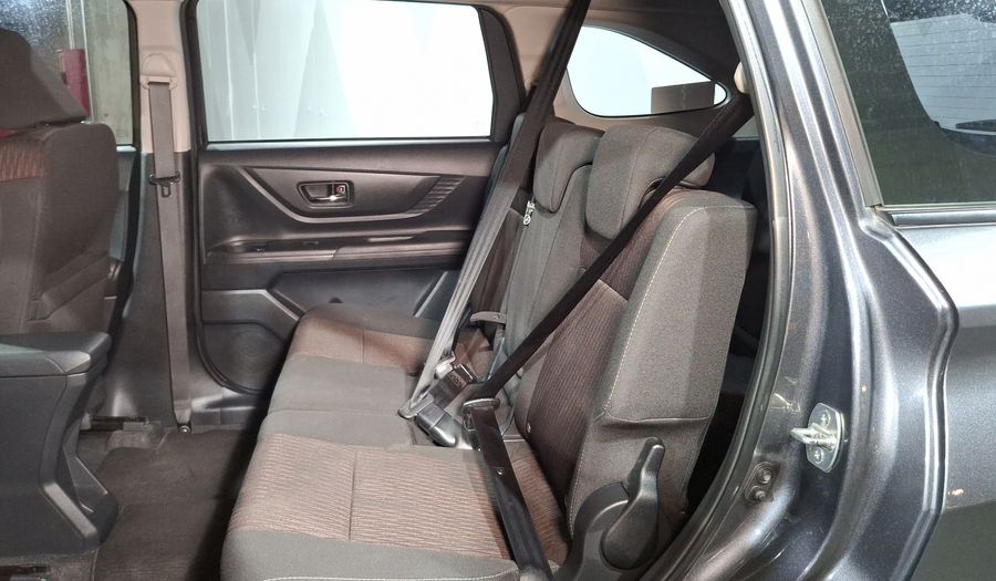 Toyota Avanza 1.5 LE Minivan 2022