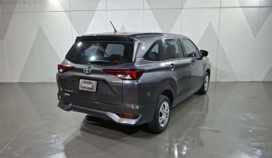 Toyota Avanza 1.5 LE Minivan 2022
