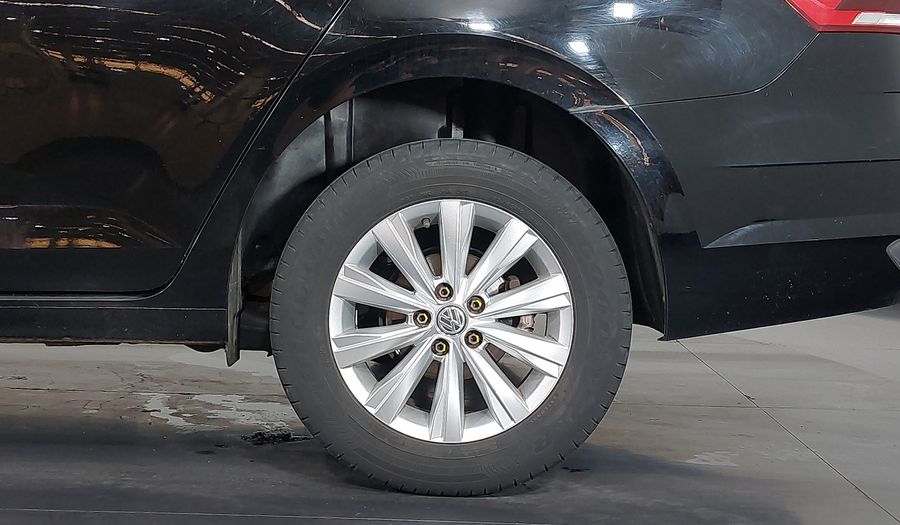 Volkswagen Virtus 200 TSI COMFORTLINE Sedan 2021