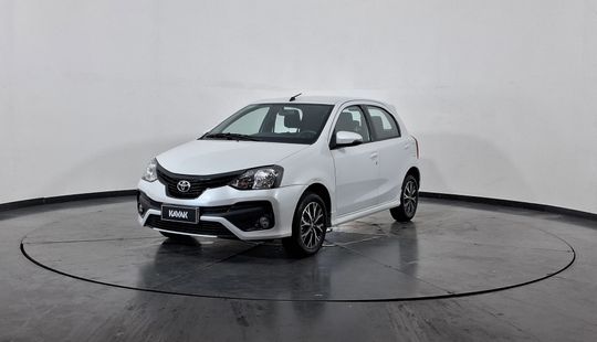 Toyota • Etios