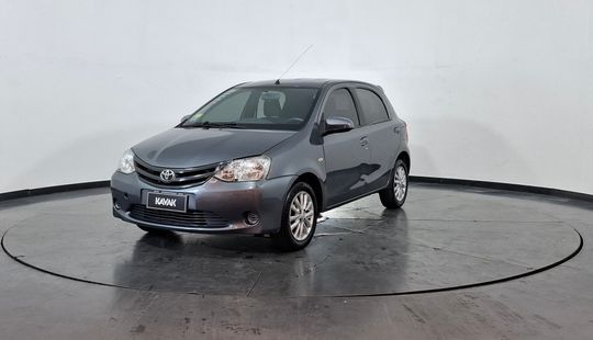 Toyota • Etios