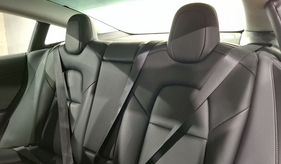 Tesla Model 3 LONG RANGE Sedan 2019