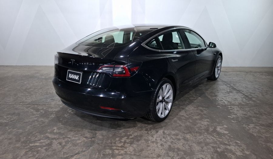 Tesla Model 3 LONG RANGE Sedan 2019