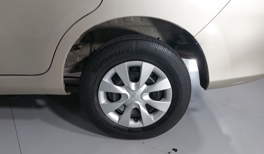 Toyota Avanza 1.5 PREMIUM AT Minivan 2016