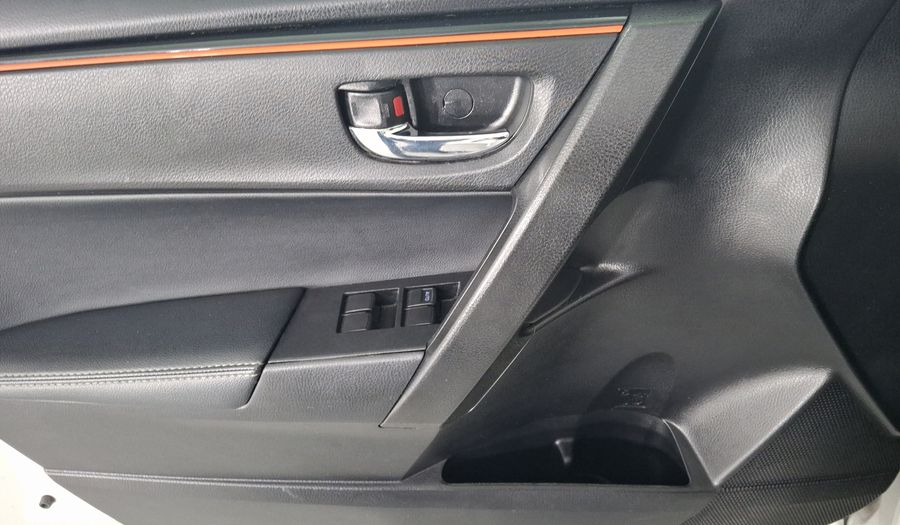 Toyota Corolla 1.8 SE CVT Sedan 2017