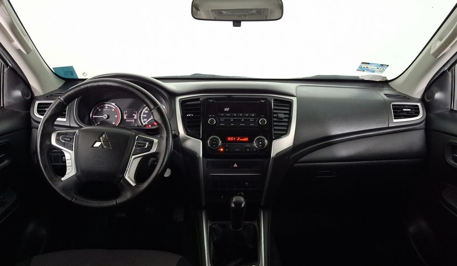 Mitsubishi L200 2.4 GLX DIESEL 4WD Pickup 2023