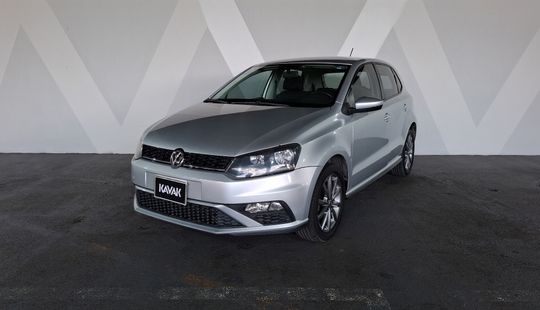 Volkswagen • Polo