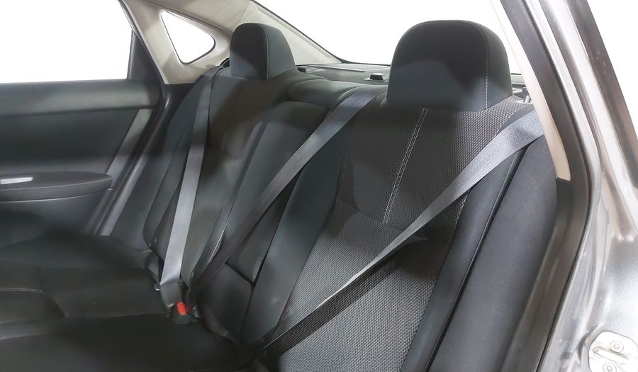 Nissan Sentra 1.8 ADVANCE CVT Sedan 2017