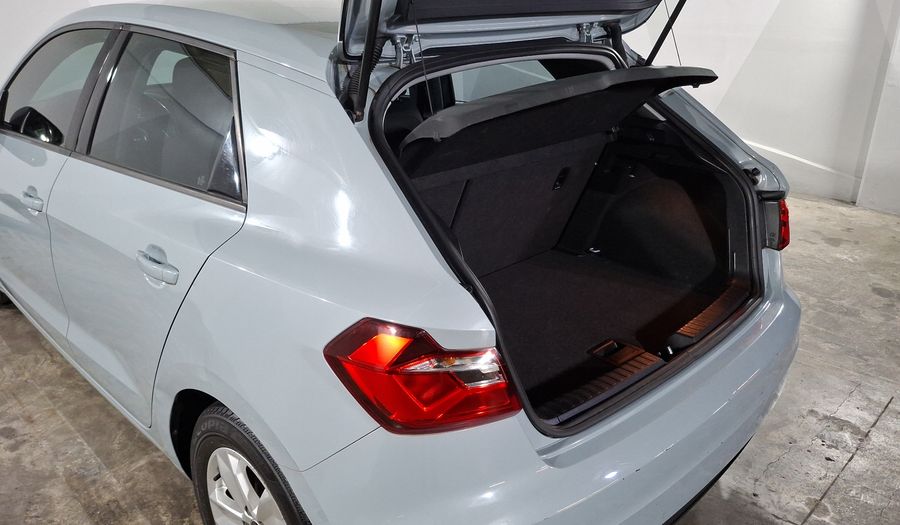 Audi A1 1.0 SB 30 TFSI URBAN DCT Hatchback 2021