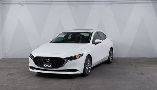 2021 • 34,262 km • Automático