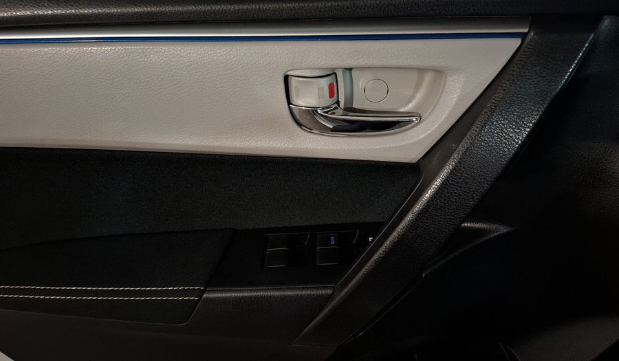 Toyota Corolla 1.8 LE AT Sedan 2014