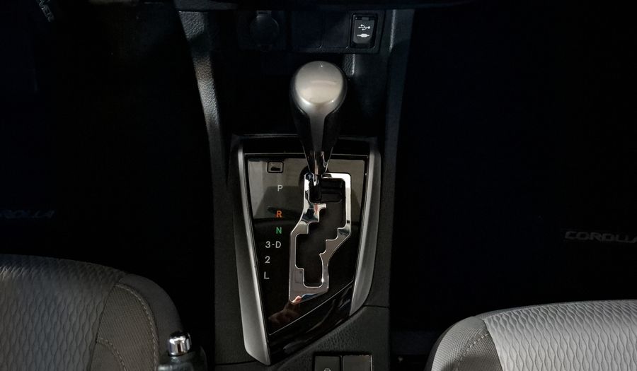 Toyota Corolla 1.8 LE AT Sedan 2014