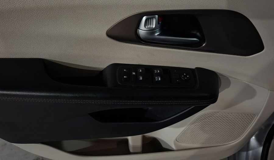 Chrysler Pacifica 3.6 LIMITED AUTO Minivan 2018