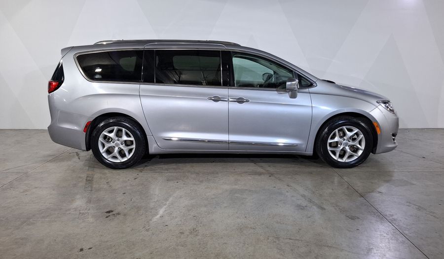 Chrysler Pacifica 3.6 LIMITED AUTO Minivan 2018