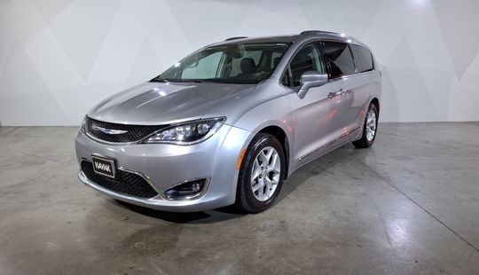 Chrysler • Pacifica