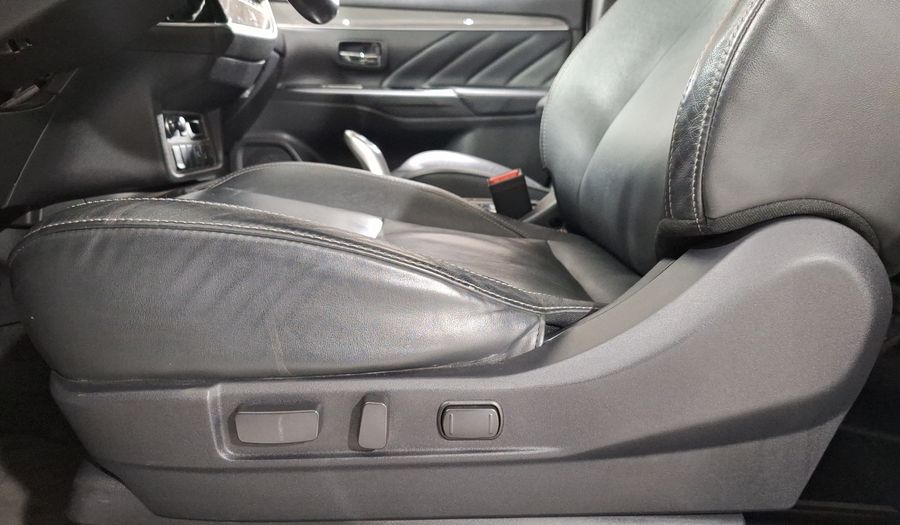 Mitsubishi Outlander 2.4 PHEV LIMITED AUTO 4WD Suv 2021