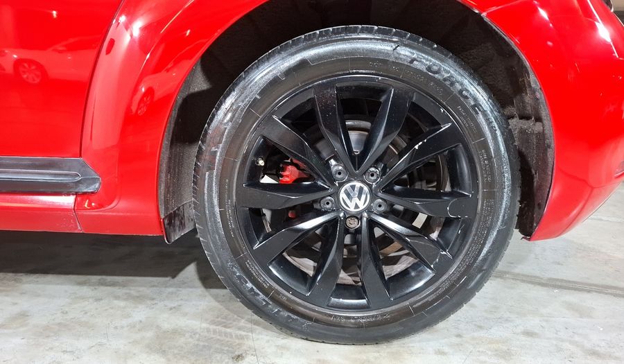 Volkswagen Beetle 2.5 TIPTRONIC Hatchback 2014