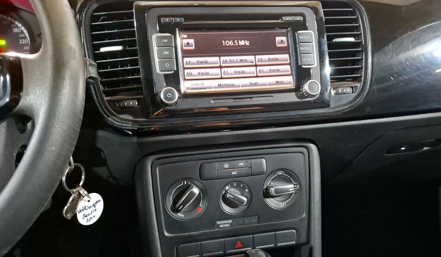 Volkswagen Beetle 2.5 TIPTRONIC Hatchback 2014