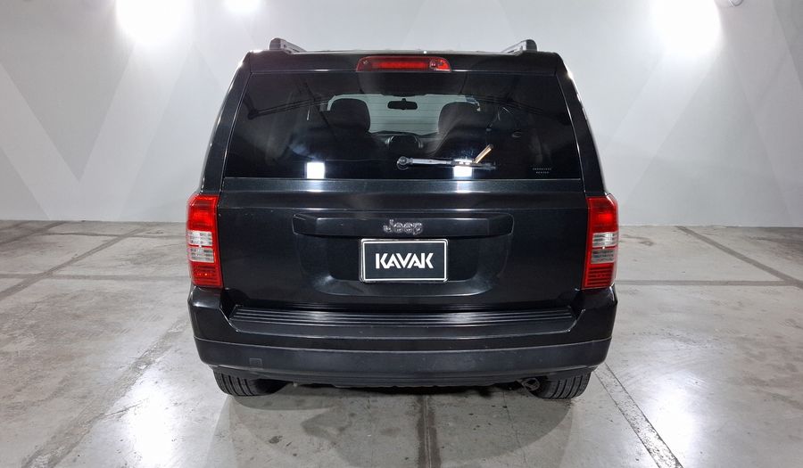 Jeep Patriot 2.4 SPORT FWD CVT Suv 2011