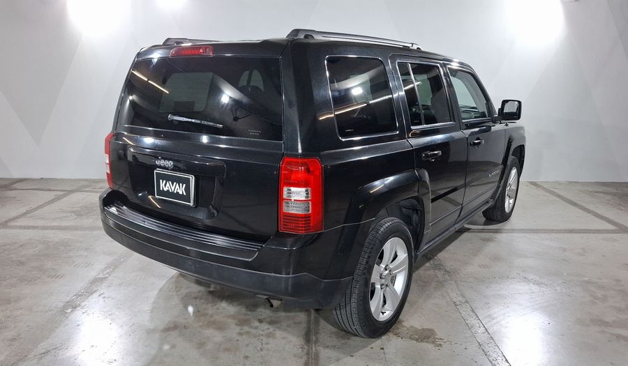 Jeep Patriot 2.4 SPORT FWD CVT Suv 2011