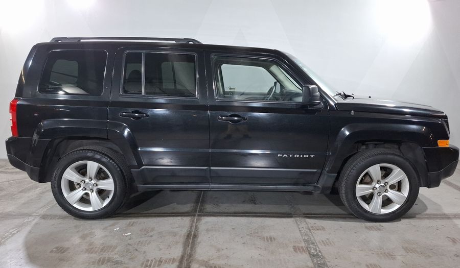 Jeep Patriot 2.4 SPORT FWD CVT Suv 2011