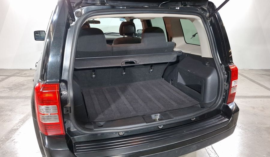 Jeep Patriot 2.4 SPORT FWD CVT Suv 2011