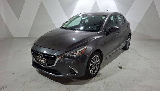 Mazda • Mazda 2