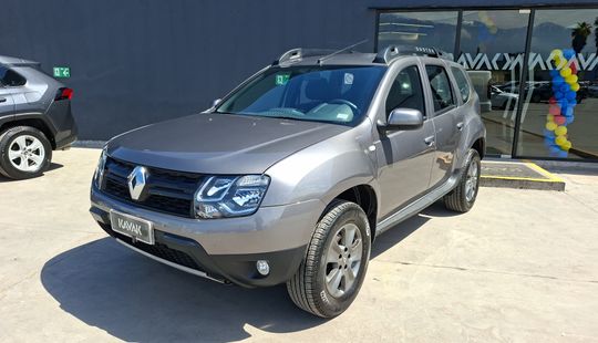 Renault • Duster