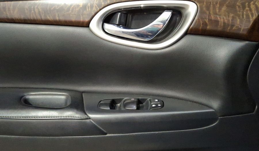 Nissan Sentra 1.8 EXCLUSIVE NAVI CVT Sedan 2016