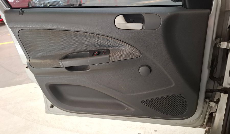 Volkswagen Gol Trend 1.6 PACK III Hatchback 2012