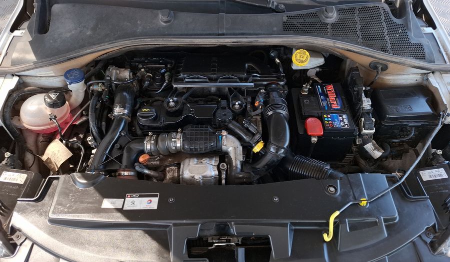 Peugeot 301 1.6 HDI ALLURE Sedan 2017