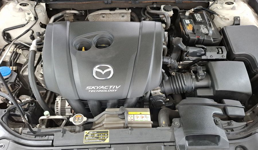 Mazda 3 2.5 SEDÁN S GT TA Sedan 2014