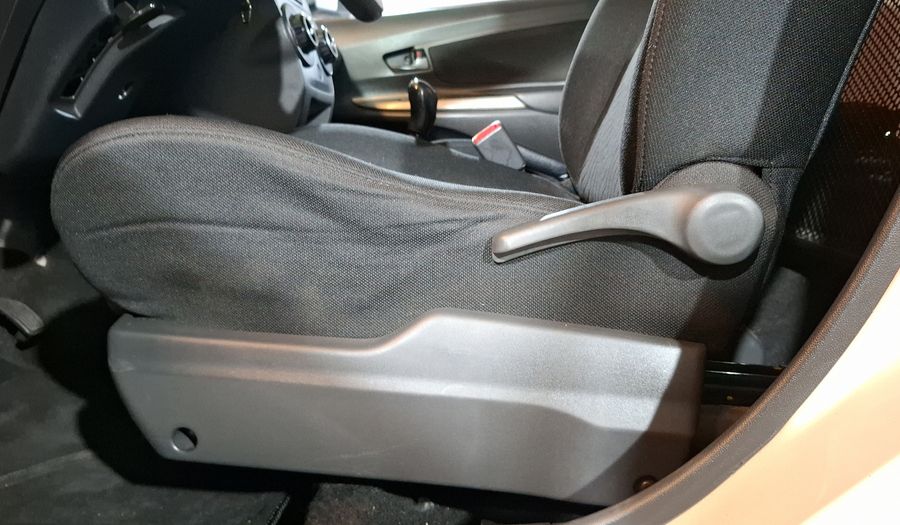 Toyota Avanza 1.5 CARGO MT Minivan 2017