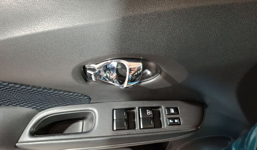 Nissan Note 1.6 ADVANCE CVT Hatchback 2014
