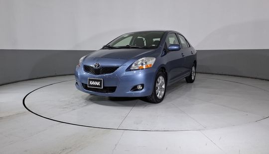 Toyota • Yaris