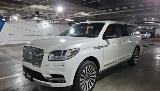 Lincoln • Navigator