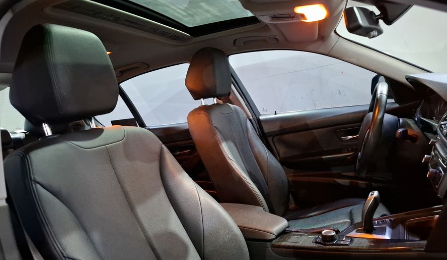 Bmw Serie 3 2.0 320IA LUXURY LINE Sedan 2013