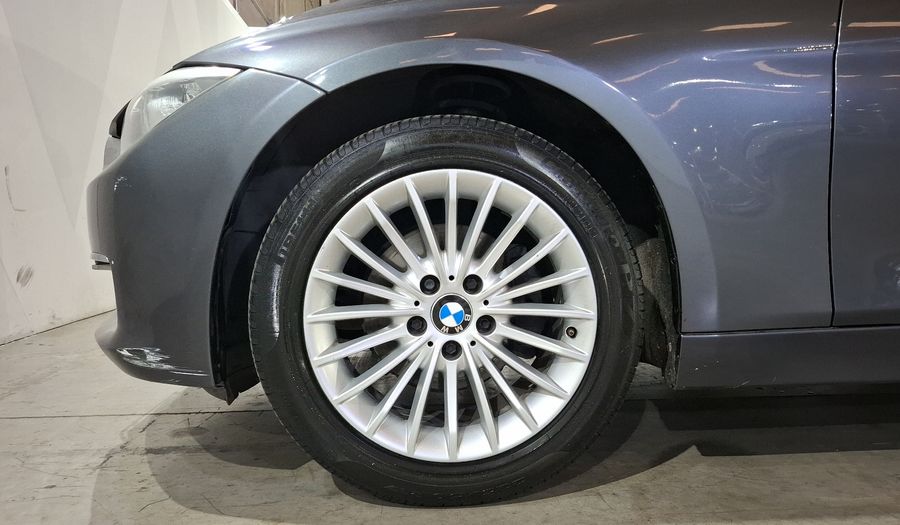 Bmw Serie 3 2.0 320IA LUXURY LINE Sedan 2013