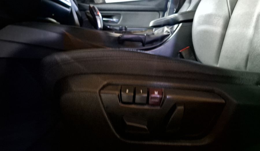 Bmw Serie 3 2.0 320IA LUXURY LINE Sedan 2013