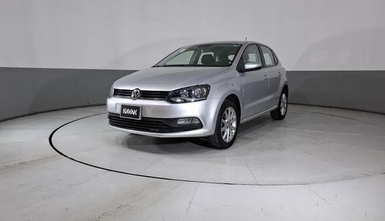 Volkswagen • Polo