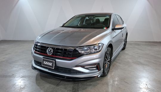 Volkswagen • Jetta
