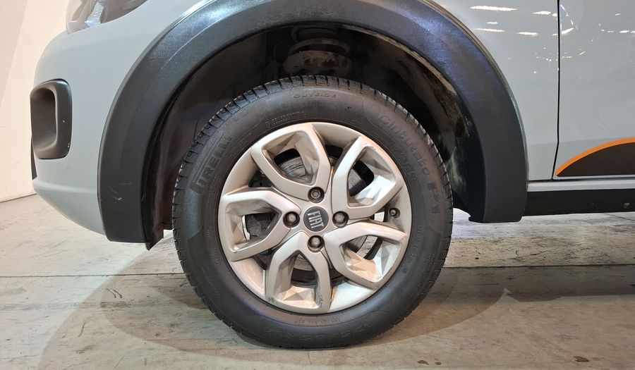 Fiat Mobi 1.0 TREKKING Hatchback 2023