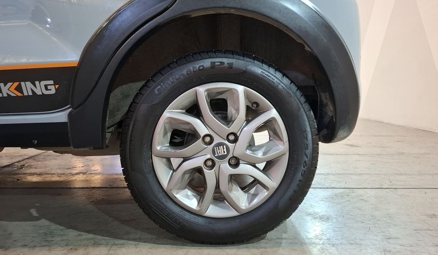Fiat Mobi 1.0 TREKKING Hatchback 2023