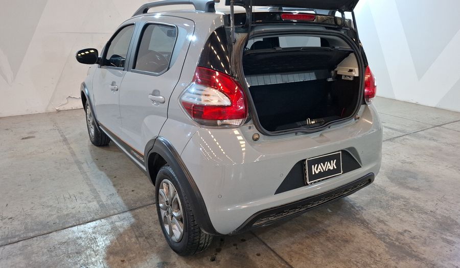 Fiat Mobi 1.0 TREKKING Hatchback 2023