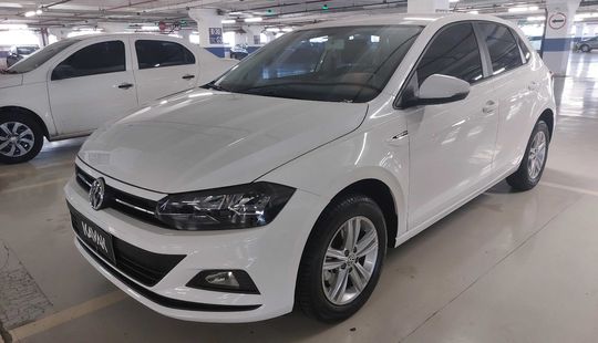 Volkswagen • Polo