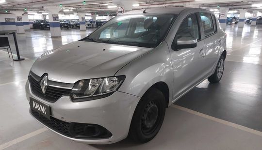 Renault • Sandero