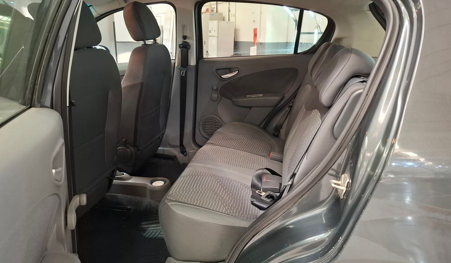 Fiat Palio 1.4 ATTRACTIVE Hatchback 2014
