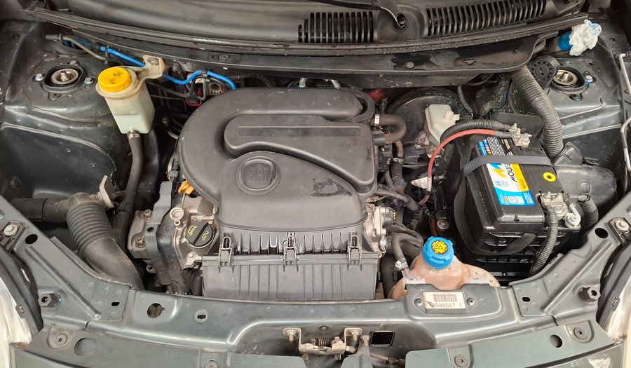 Fiat Palio 1.4 ATTRACTIVE Hatchback 2014